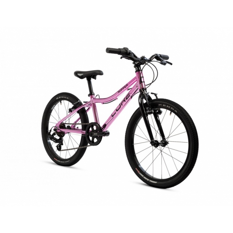 Dětské kolo CORE NIPPER 20" AL, REVO-6, chromovaný rosé, váha 7.49kg model 2026 Dětské kolo CORE NIPPER 20" AL, REVO-6, chromovaný rosé, váha 7.49kg model 2026