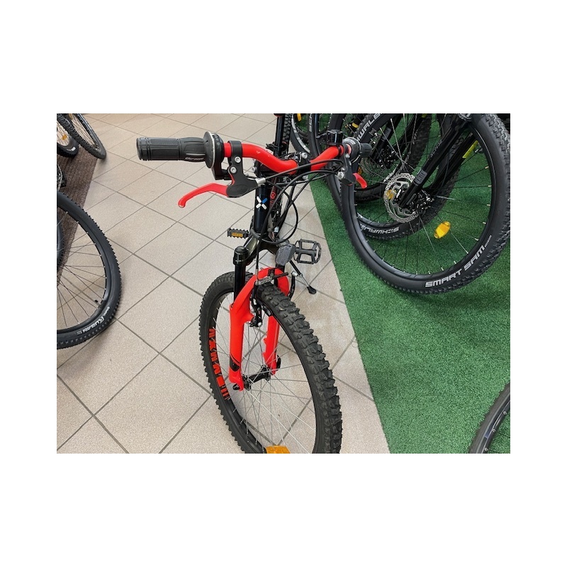Bazarové kolo B-TWIN 24" Rockride 500