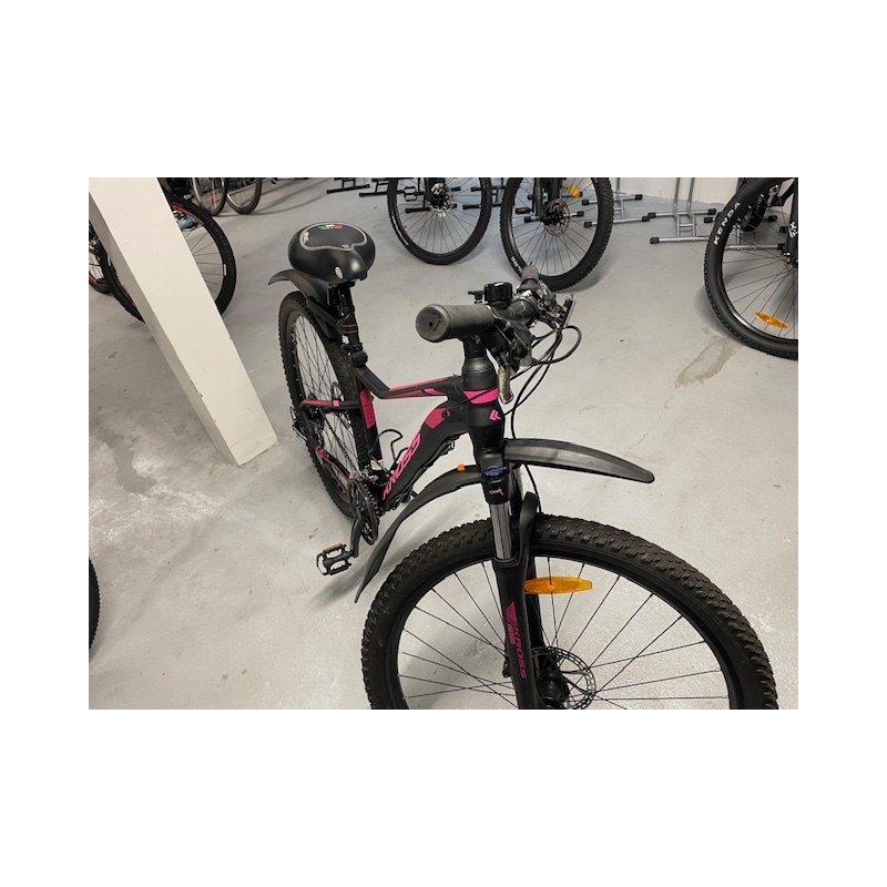 Bazarové kolo Kross Lea 6.0 velikost kol 29", rám 17" barva Black-Pink - najeto do 50km