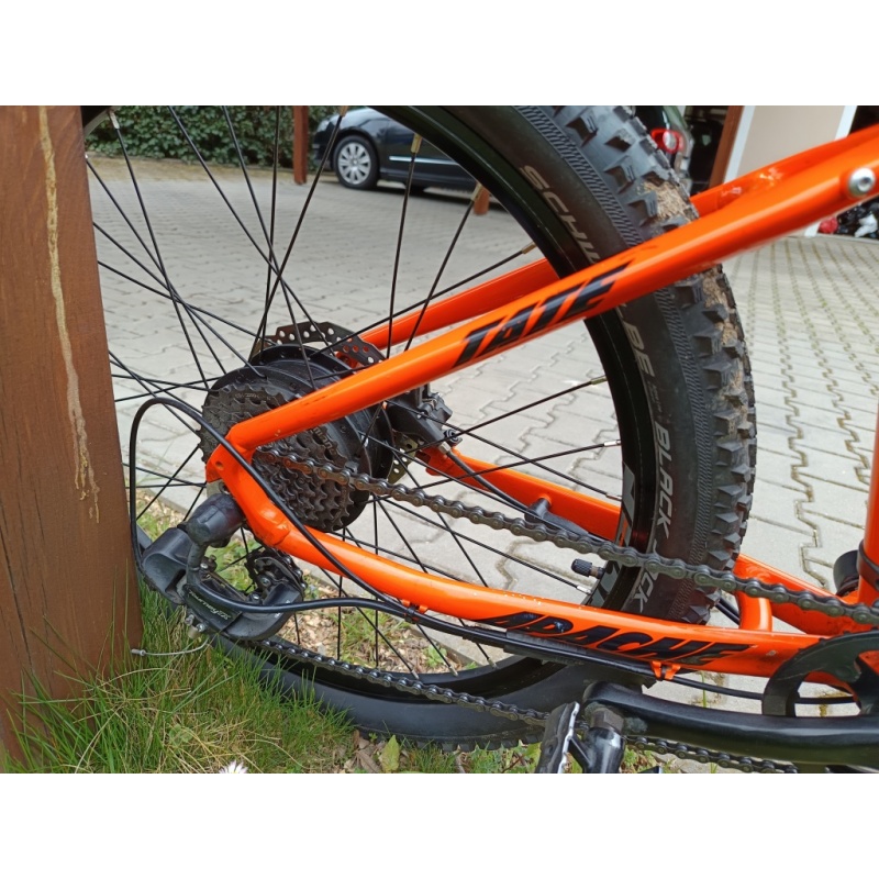 Bazarové juniorské elektrokolo APACHE Tate 24"