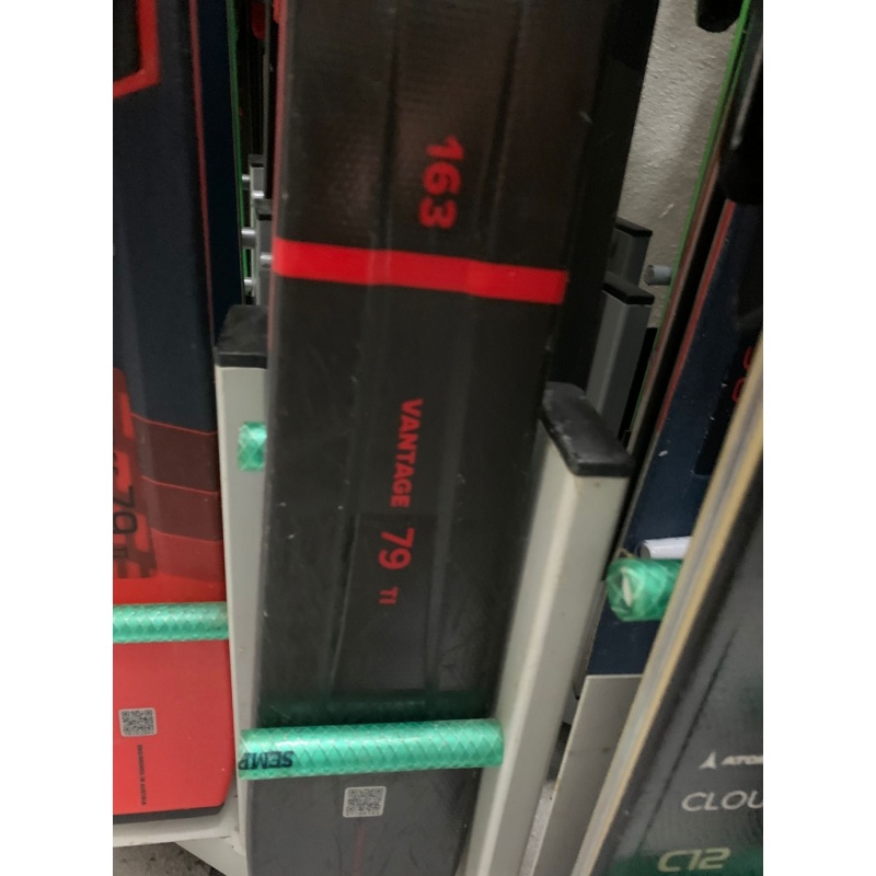 lyže ATOMIC Vantage 79 Ti + vázání (model 2022)