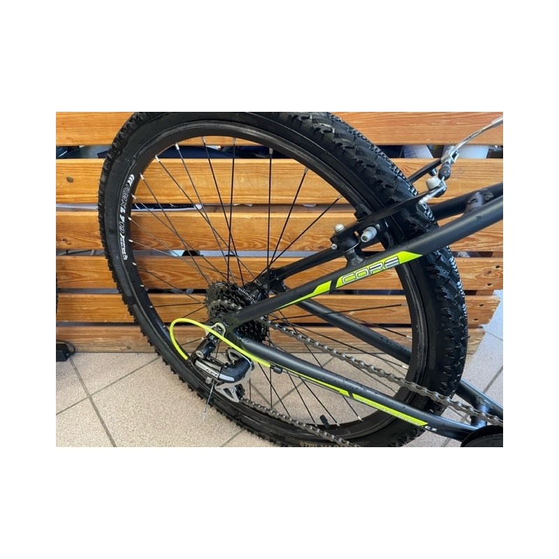 bazarové kolo CORE RAZOR, odpruž vidlice, kola 26" rám 15" model 2022